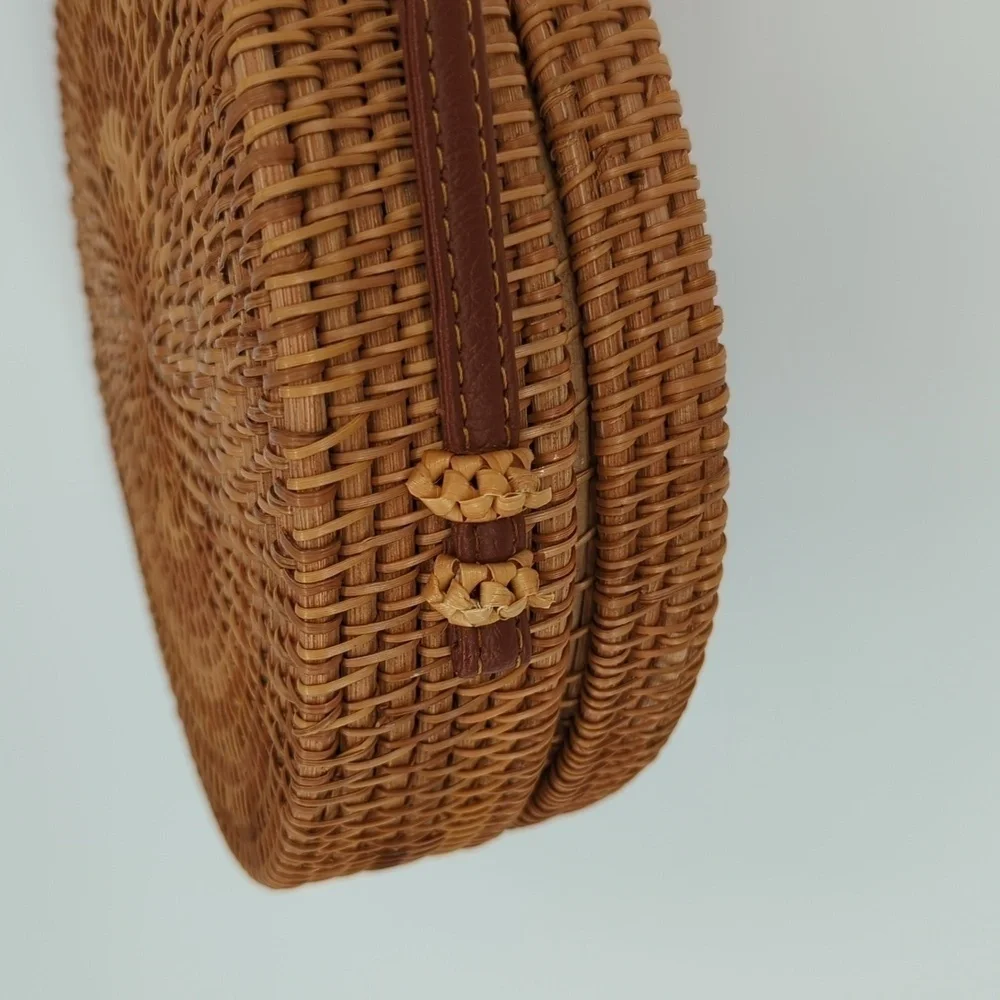 Women's Rattan Round Crossbody Bag Brown beach resort vacation travel coastal